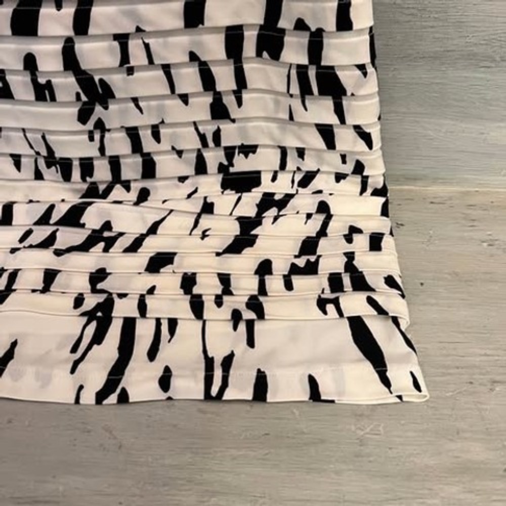 Sandra Darren Abstract Sleeveless Tiered Textured Knee Length Dress Size 14 GC - Picture 4 of 10